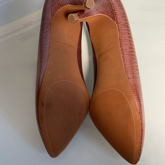 Cole Haan Gemma Logo Pump - Picture 4 of 5